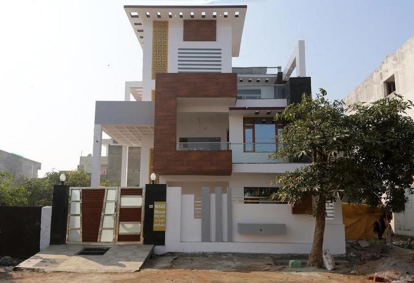 Oyo 11046 Hotel Surya Inn 2