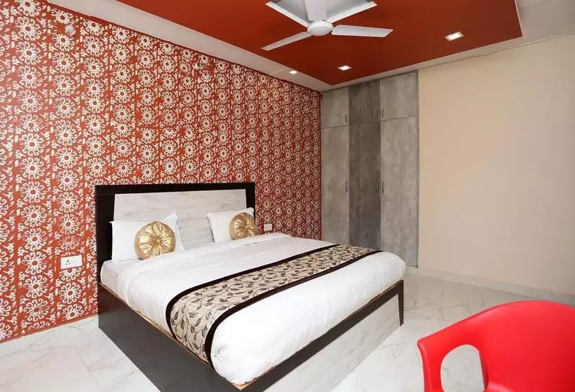 Oyo 11046 Hotel Surya Inn 2