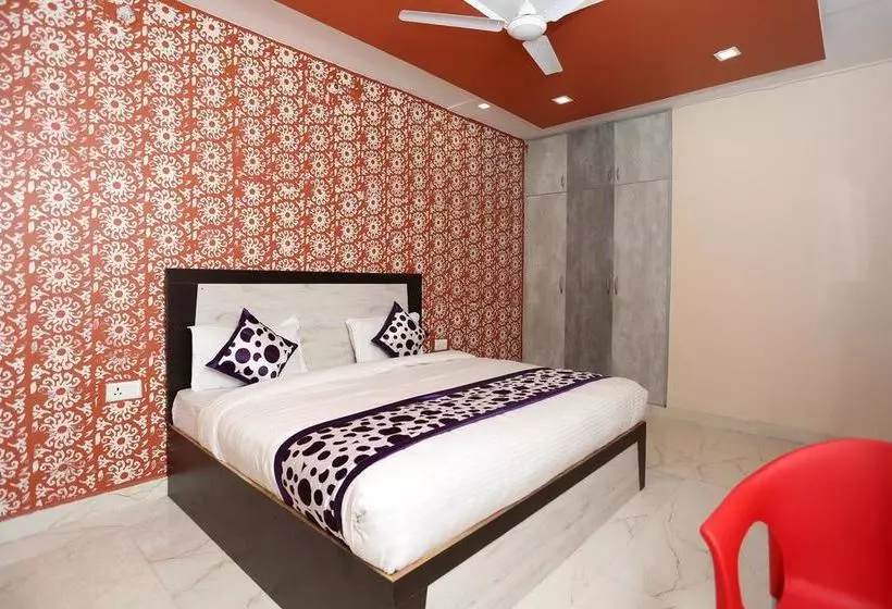 Oyo 11046 Hotel Surya Inn 2