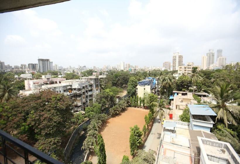 The Dorm Factory Hostel