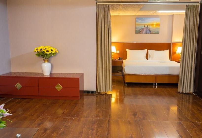 Отель Three 888