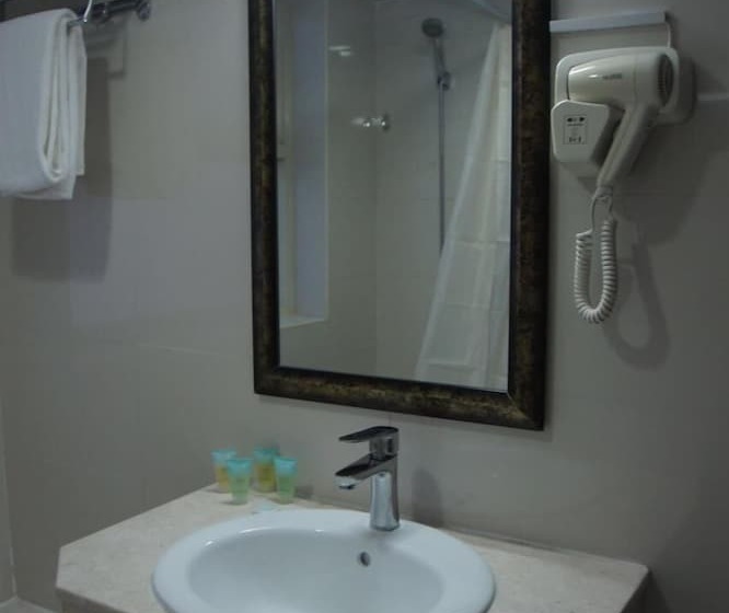 Отель Three 888