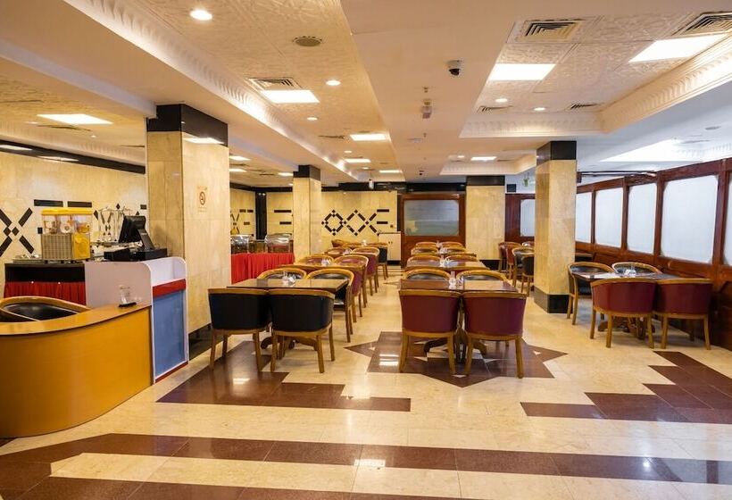 Отель Three 888