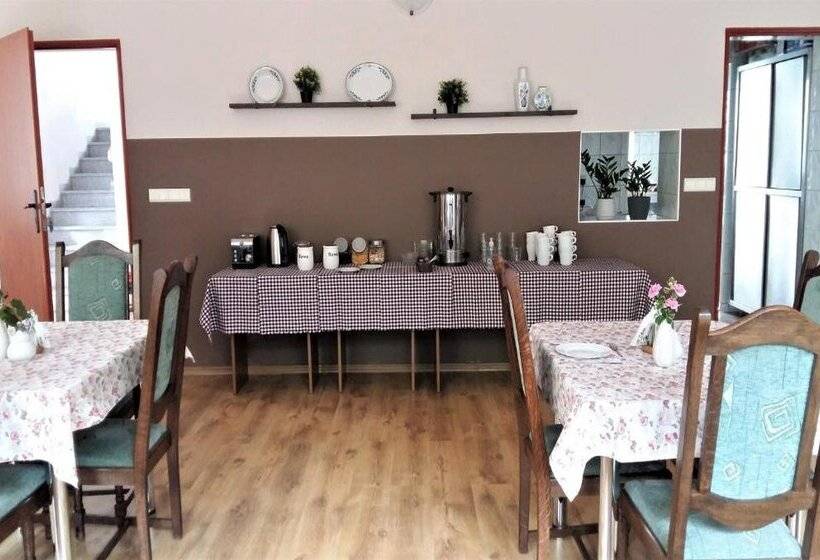 Aamiaismajoitus (B&B) Dom Wczasowy Natalia