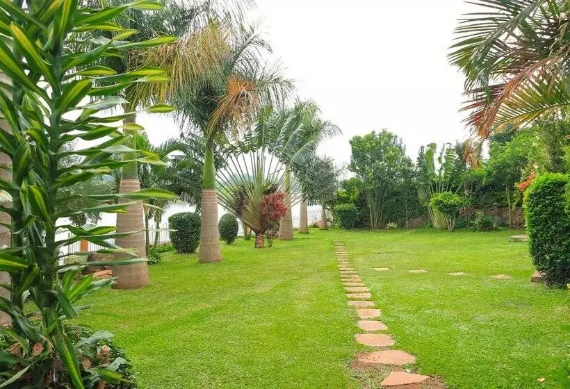 Flo garden Resort
