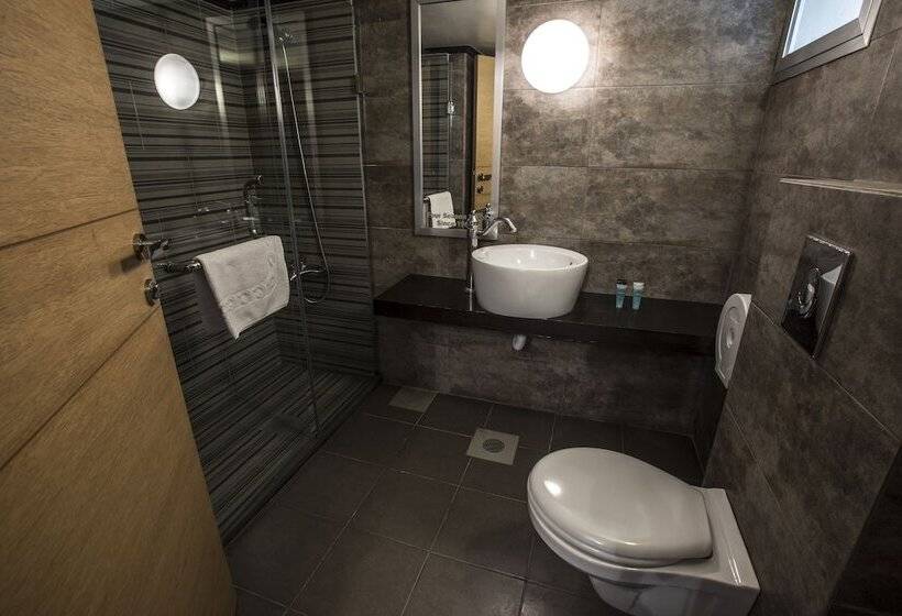 هتل Four Seasons Halat