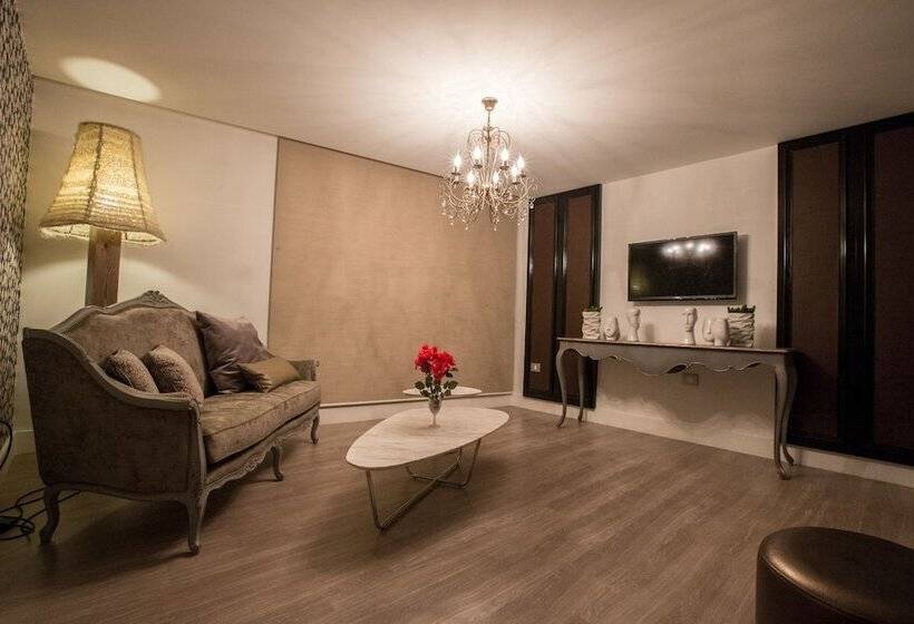 هتل Four Seasons Halat