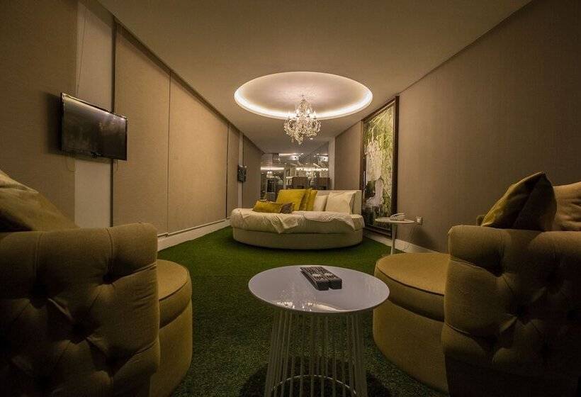 هتل Four Seasons Halat