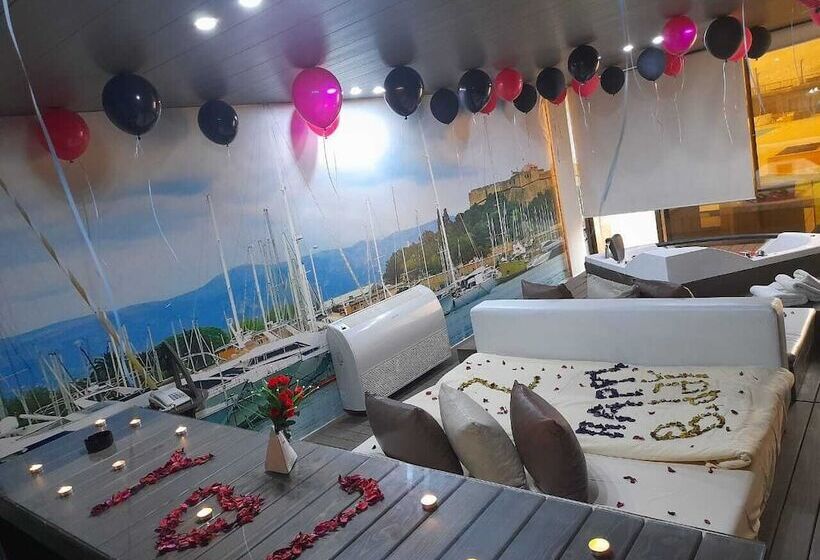 هتل Four Seasons Halat