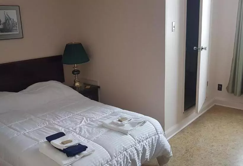 ユースホステル Domaine St Viateur