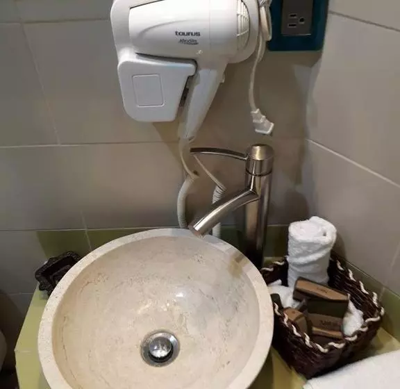 Alondra Hotel Boutique