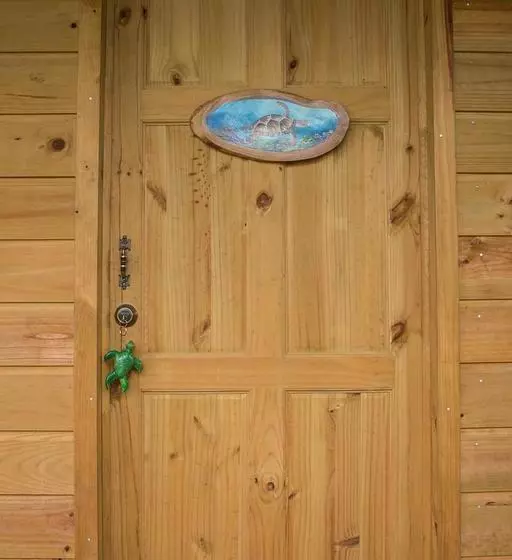 تختخواب و صبحانه Forest Lodge