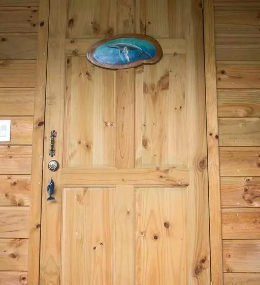 تختخواب و صبحانه Forest Lodge