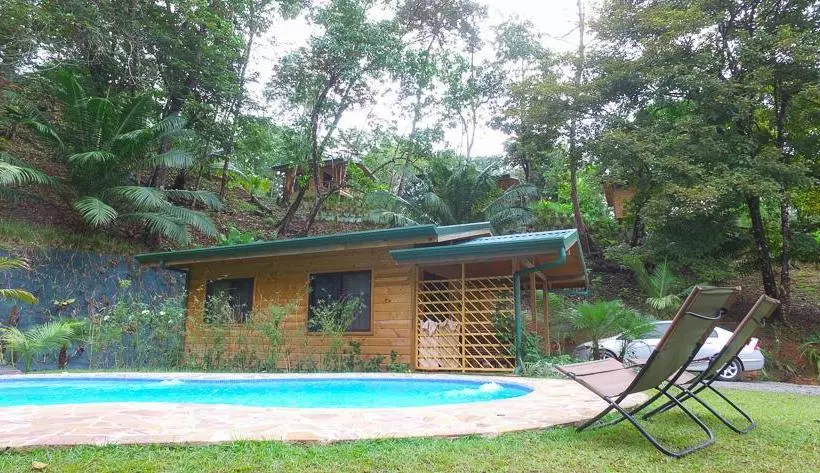 تختخواب و صبحانه Forest Lodge