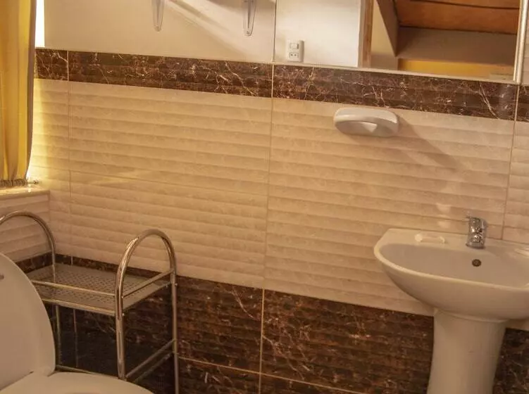 تختخواب و صبحانه Hermoza House