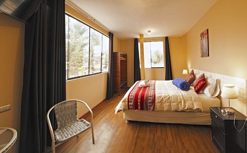 تختخواب و صبحانه Hermoza House