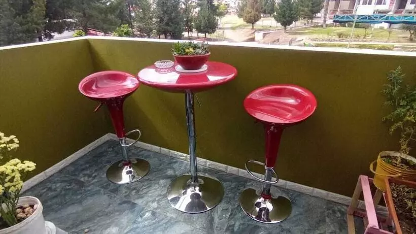 تختخواب و صبحانه Hermoza House