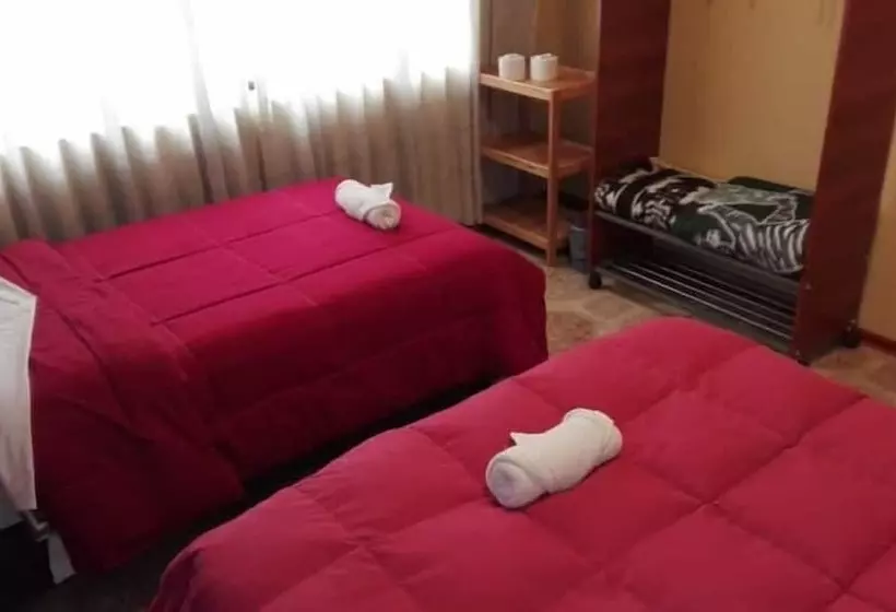 تختخواب و صبحانه Hermoza House