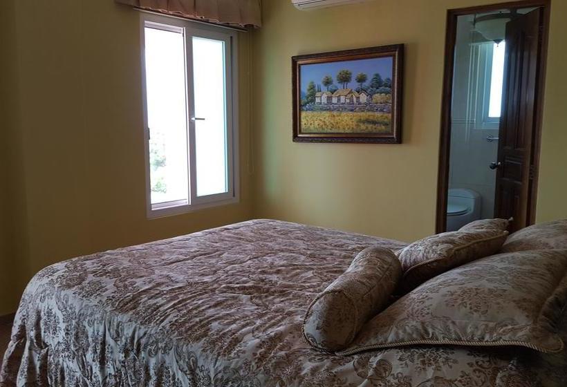 צימר Pink Palace Panama