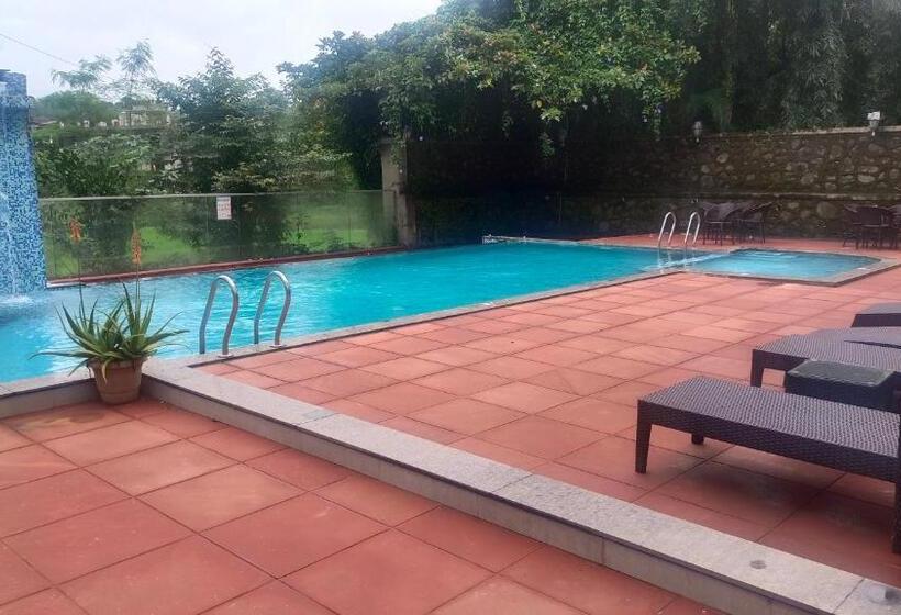 住宿加早餐 Triose Boutique Hotel Lonavala