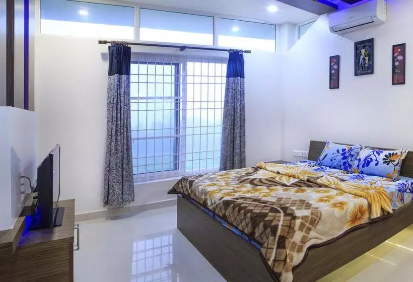 Hotelli Gb Castle Guesthouse  Yelagiri