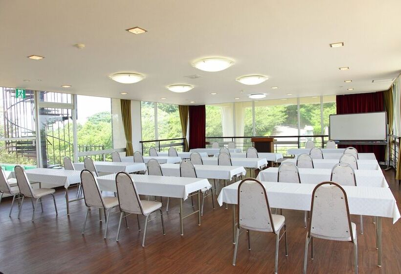 בית מלון כפרי Innoshima