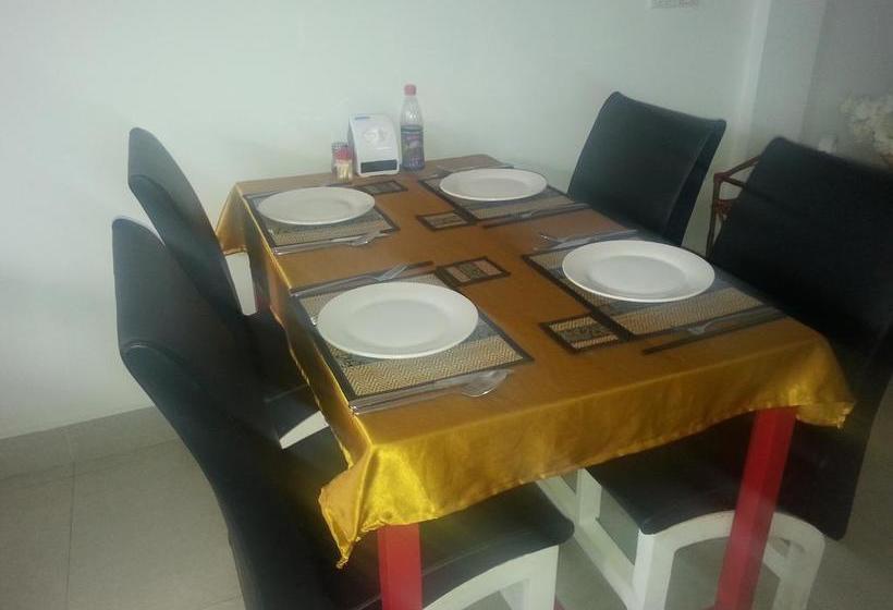 酒店 Le Barang Steakhouse & Guesthouse