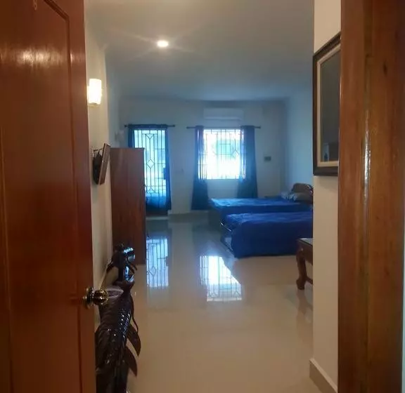 ホテル Le Barang Steakhouse & Guesthouse