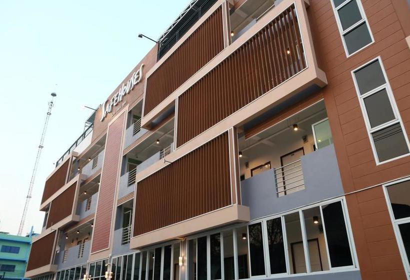 בית מלון כפרי Safehouses Nakhonsawan