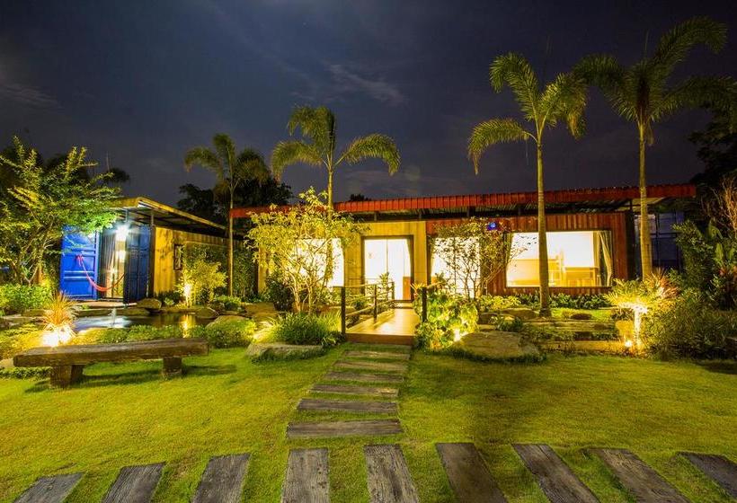 Resort Beach Box At Pran