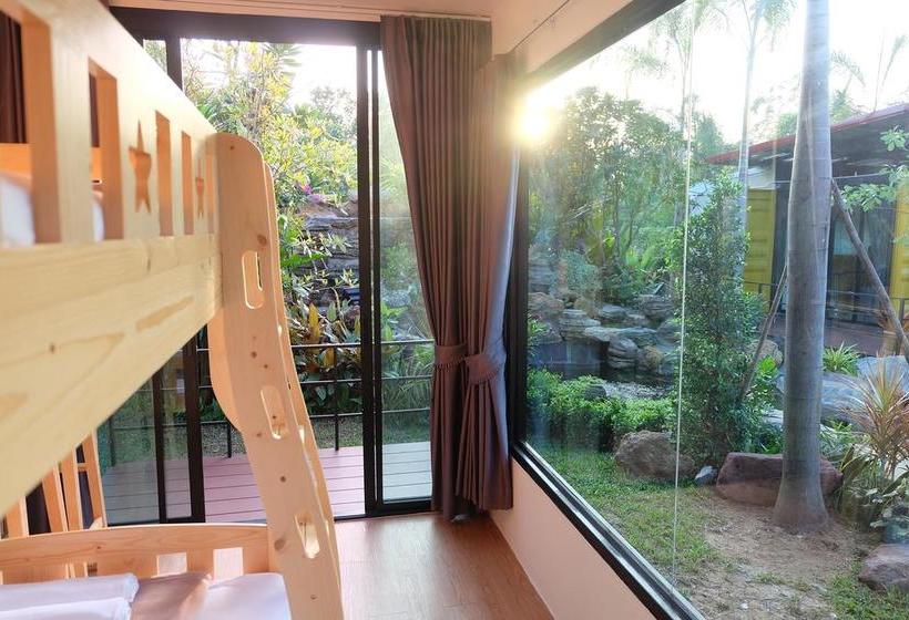 Resort Beach Box At Pran