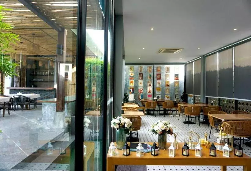 Lomakeskus The Lake Chalong Hotel Sha Plus