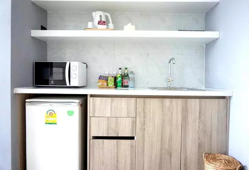 Lomakeskus The Lake Chalong Hotel Sha Plus