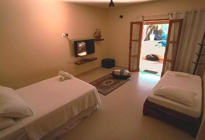 Retkeilymaja Abrolhos Dive Inn