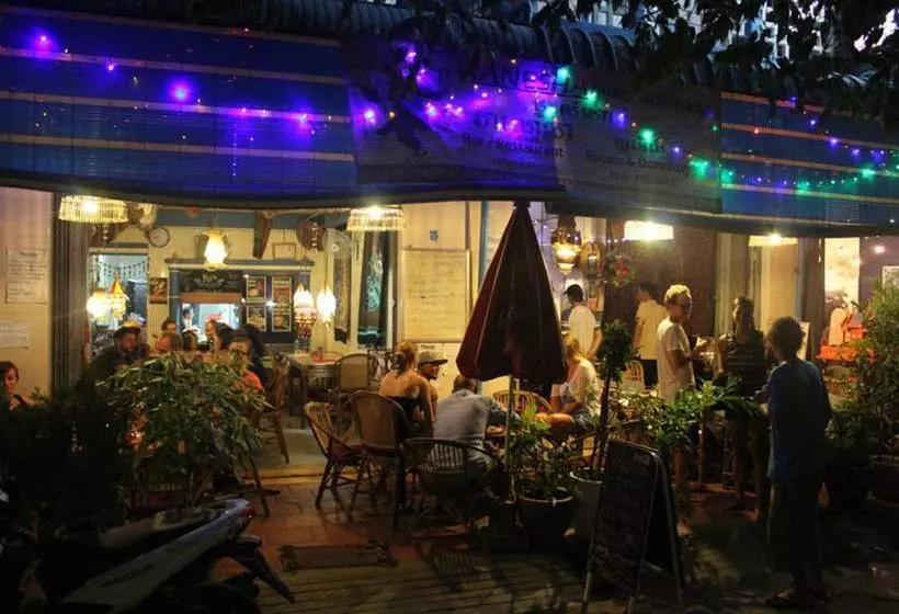 Ganesha Hostel