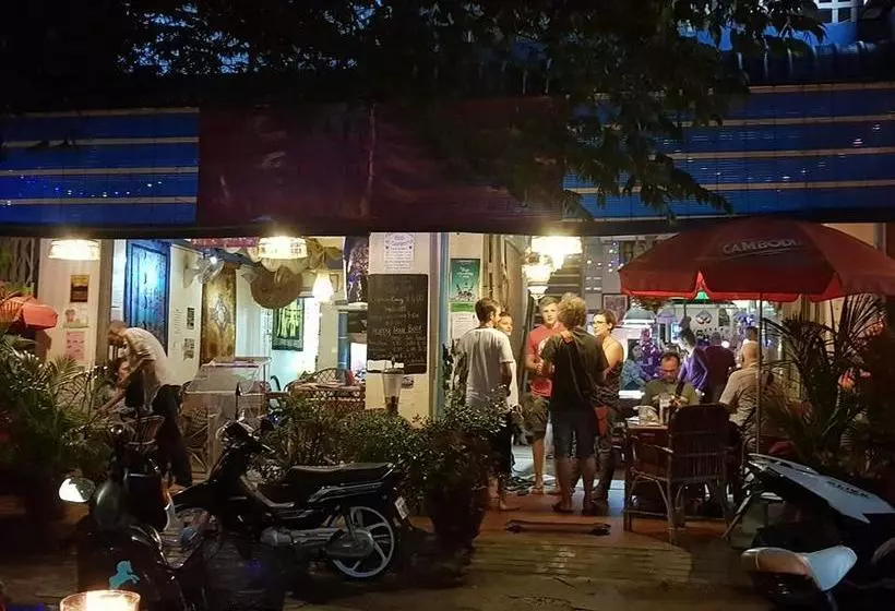 Ganesha Hostel