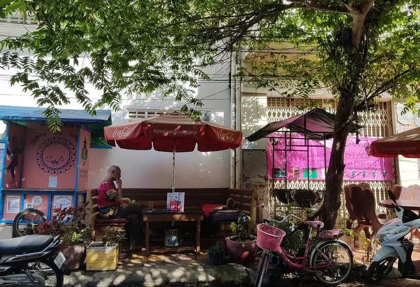 Ganesha Hostel