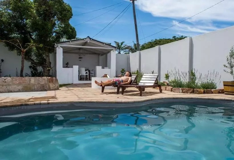 Aamiaismajoitus (B&B) Villa Palmera Load Shedding Free