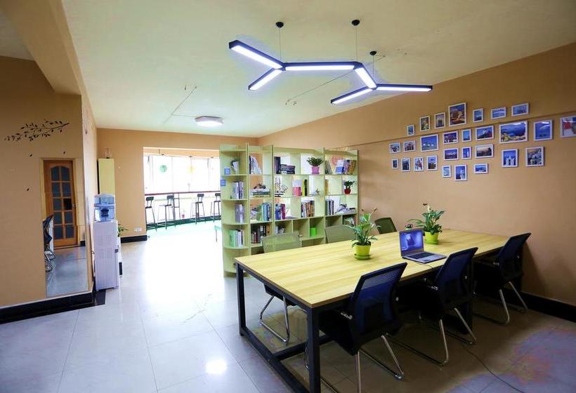 Downtown Center Youth Hostel