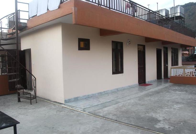 ホテル Alpine Villa