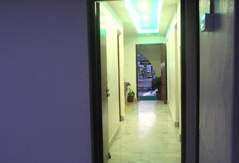 ホテル Alpine Villa