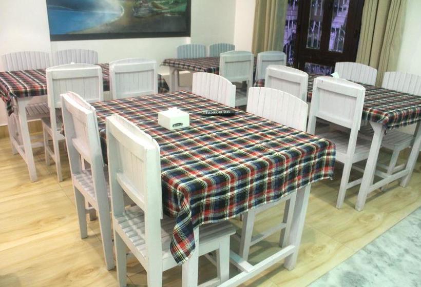 ホテル Alpine Villa