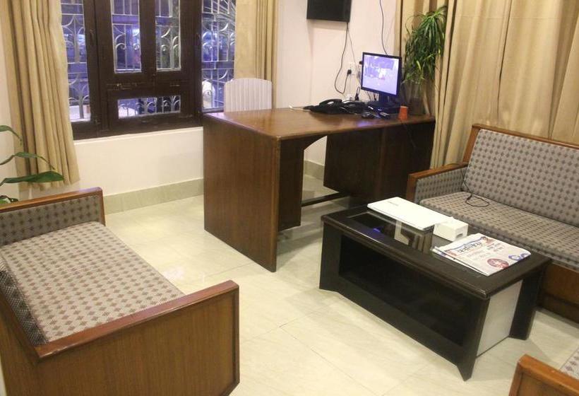 ホテル Alpine Villa