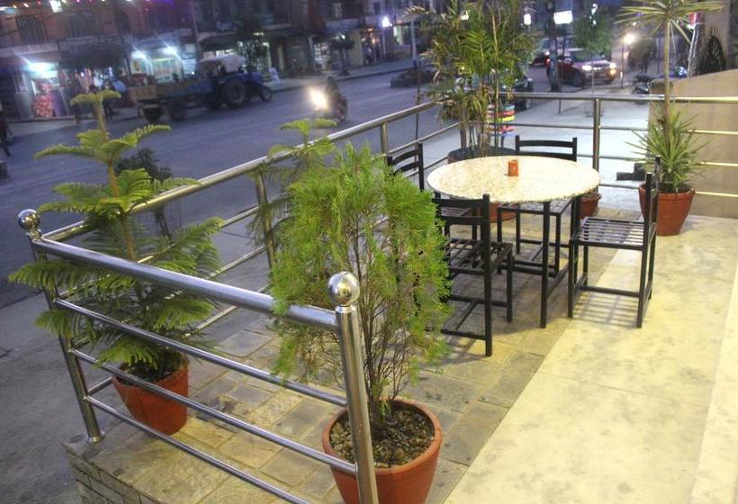 ホテル Alpine Villa