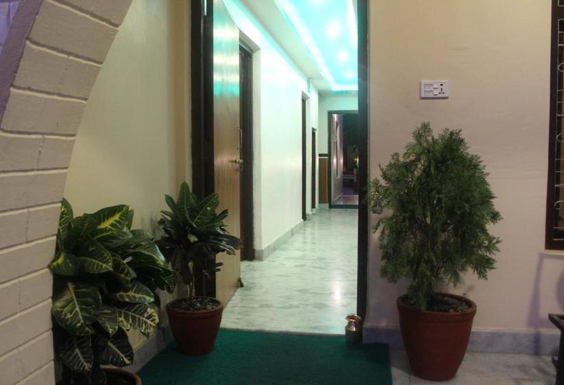 ホテル Alpine Villa