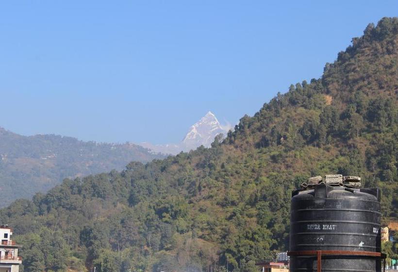 ホテル Alpine Villa