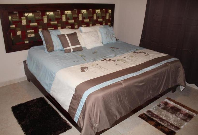 ホテル La Serrania