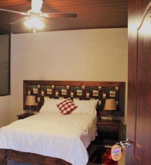 ホテル La Serrania