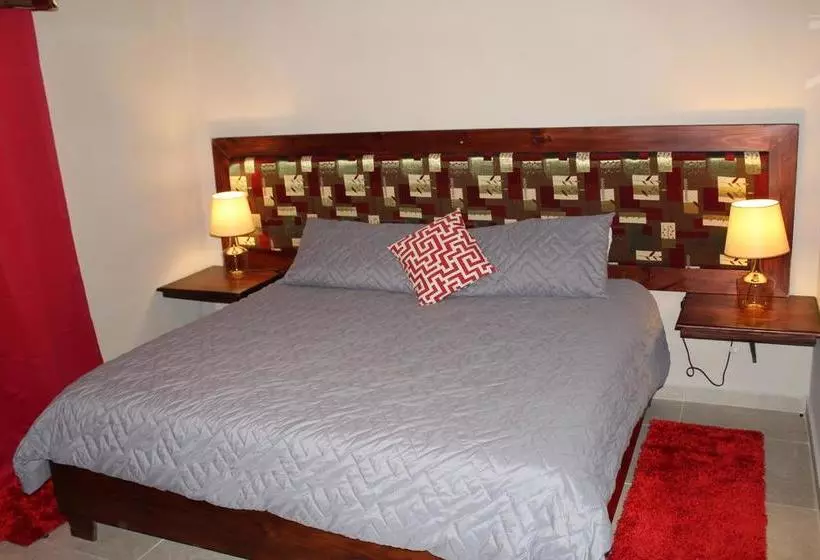 ホテル La Serrania