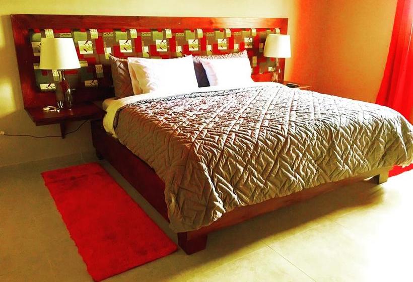 ホテル La Serrania